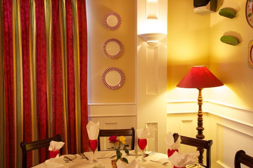 Tully'S Hotel Castlerea Dış mekan fotoğraf